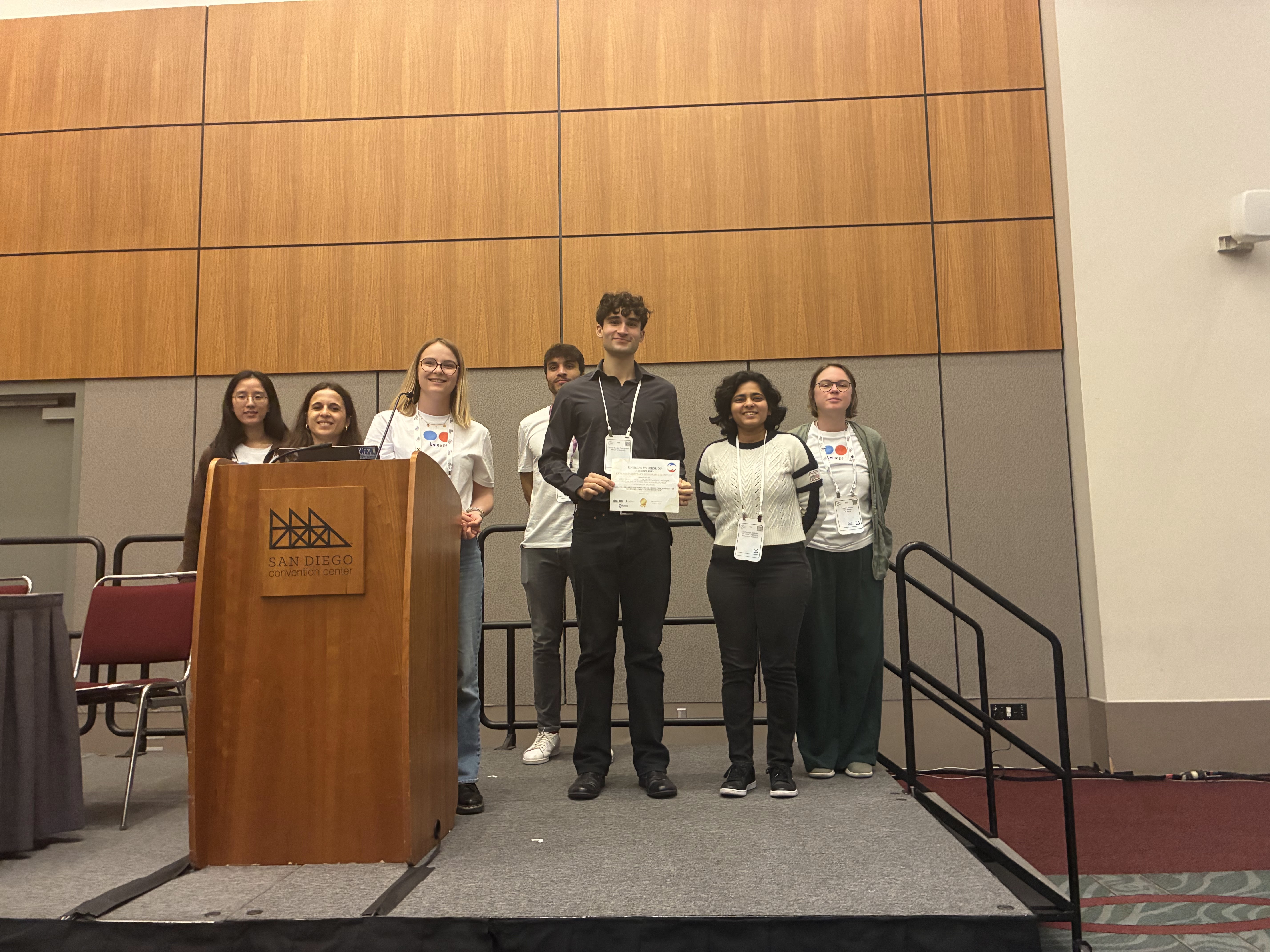 Honorable Mention Extended Abstracts Track Award Ceremony